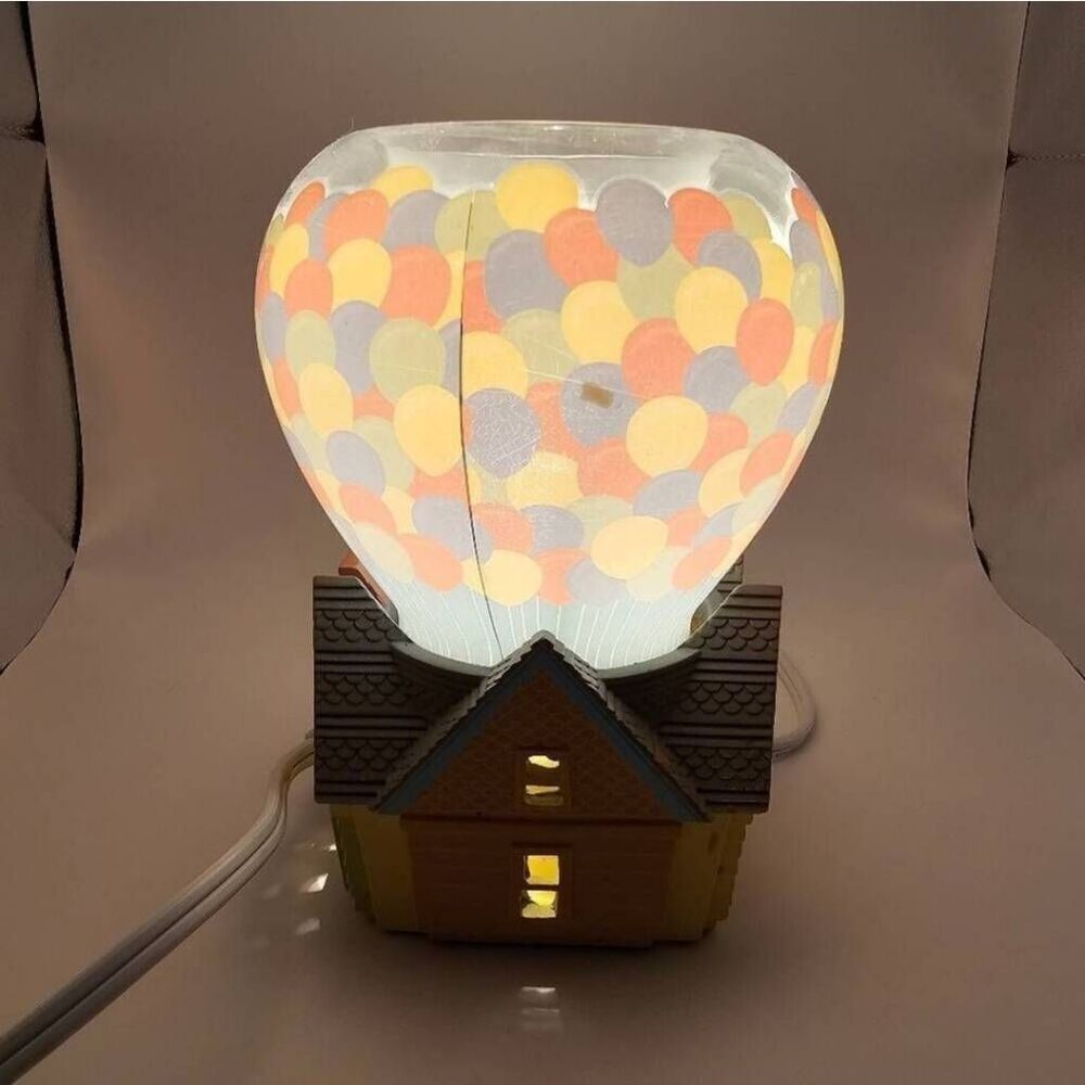 Scentsy Retired Disney Pixar UP Full Size Warmer Balloon House Carl Russel Kevin - Picture 4 of 11